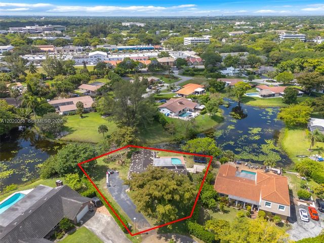 3671 NW 98th Ter, Coral Springs, FL 33065