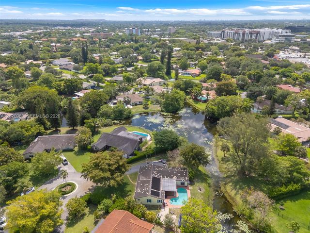 3671 NW 98th Ter, Coral Springs, FL 33065