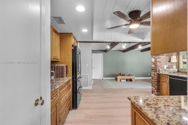 3671 NW 98th Ter, Coral Springs, FL 33065