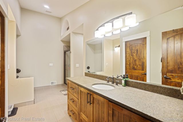 9351 Lange Road, Birch Run Township, MI 48415