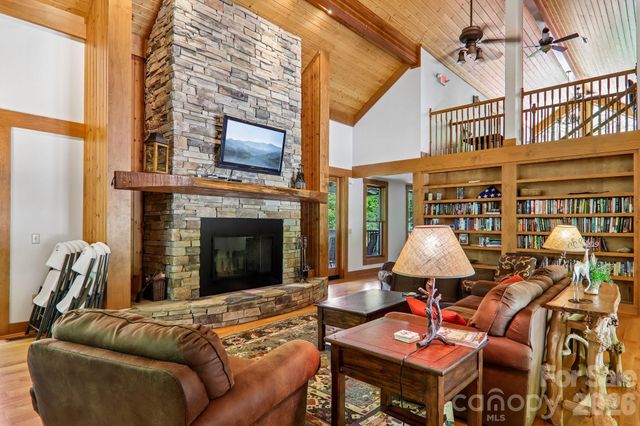 11 Magnolia Branch Drive, Zirconia, NC 28790