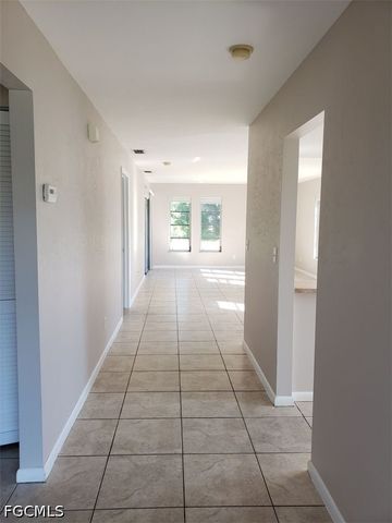 1103 SW 48th TER, Cape Coral, FL 33914