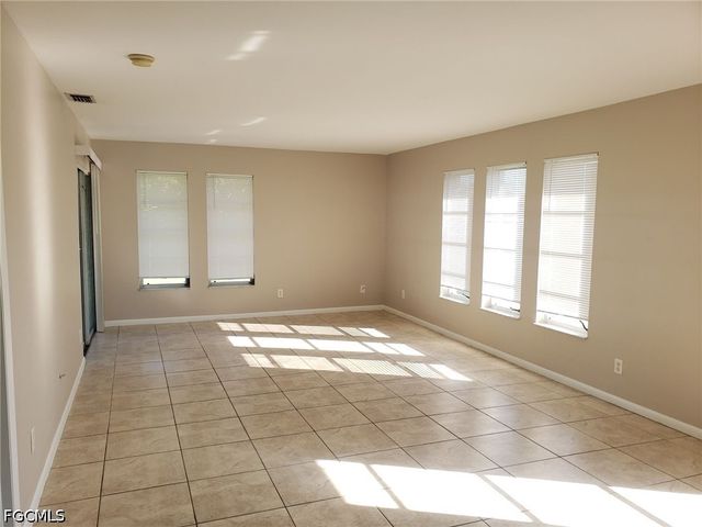 1103 SW 48th TER, Cape Coral, FL 33914