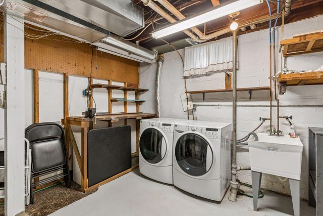 4009 45th Avenue S, Minneapolis, MN 55406