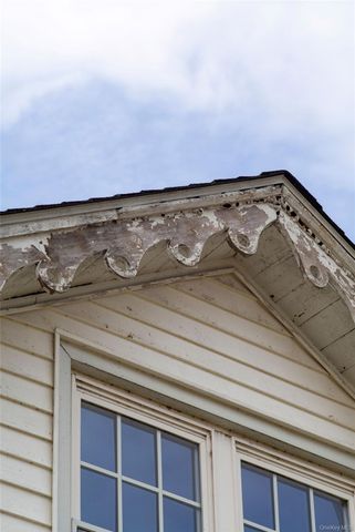 84 Montgomery Street, Tivoli, NY 12583