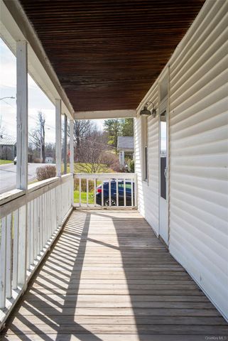 84 Montgomery Street, Tivoli, NY 12583