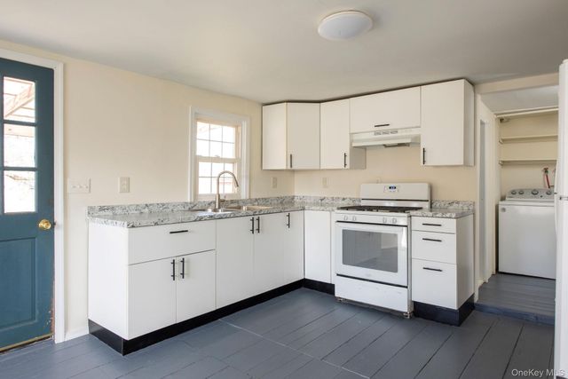 84 Montgomery Street, Tivoli, NY 12583