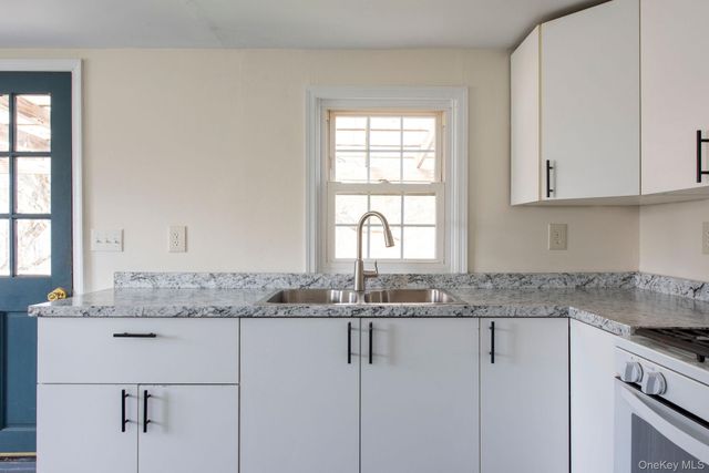 84 Montgomery Street, Tivoli, NY 12583