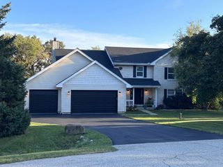 1903 Lands Court, Crystal Lake, IL 60012