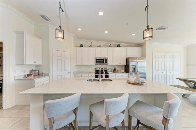 5684 PALMER CIRCLE 204, Bradenton, FL 34211