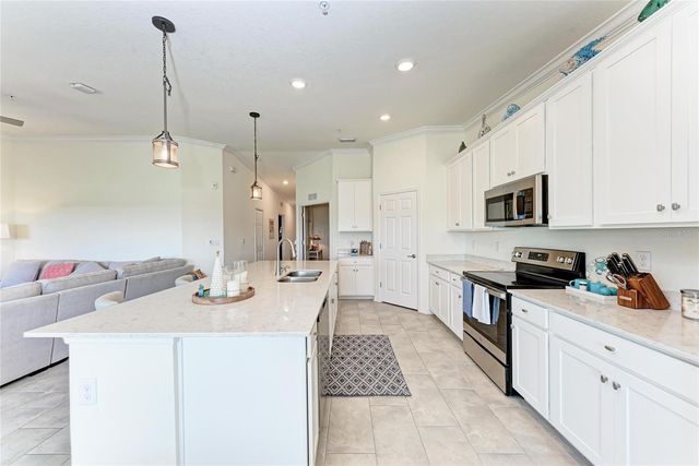 5684 PALMER CIRCLE 204, Bradenton, FL 34211