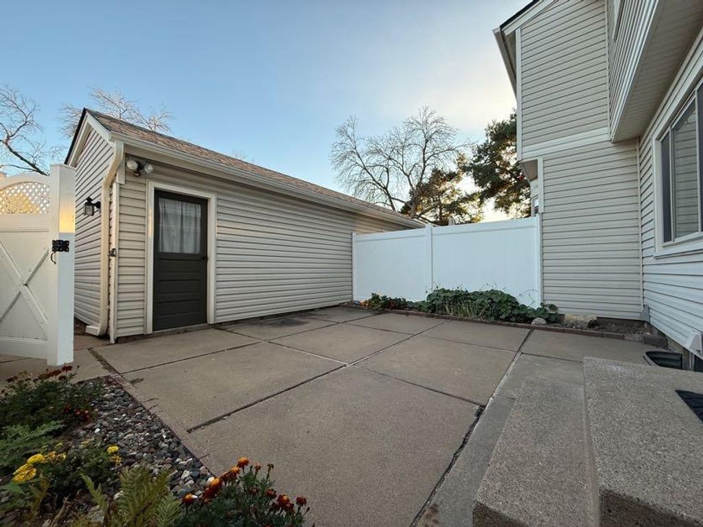 7608 Hampshire Avenue N, Brooklyn Park, MN 55428 — photo 4