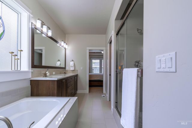 2641 N Whitebird Place, Meridian, ID 83646