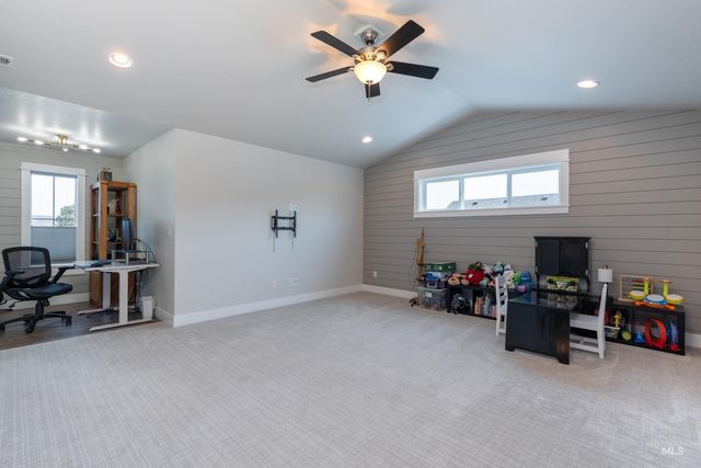 2641 N Whitebird Place, Meridian, ID 83646