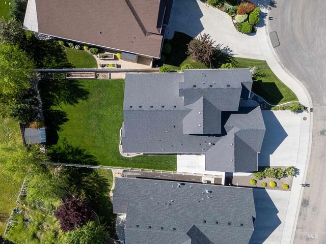 2641 N Whitebird Place, Meridian, ID 83646