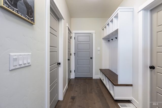 2641 N Whitebird Place, Meridian, ID 83646
