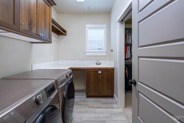 2641 N Whitebird Place, Meridian, ID 83646