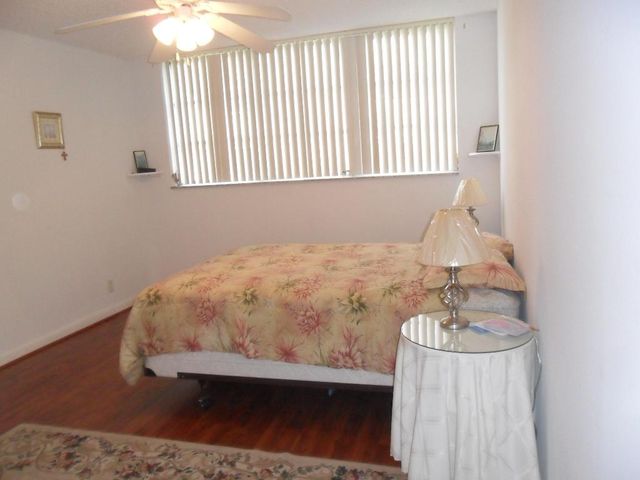 681 S Hollybrook Drive 105, Pembroke Pines, FL 33025