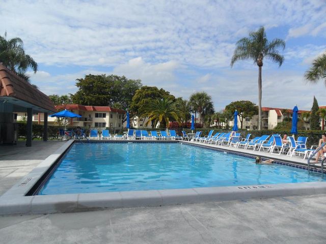 681 S Hollybrook Drive 105, Pembroke Pines, FL 33025