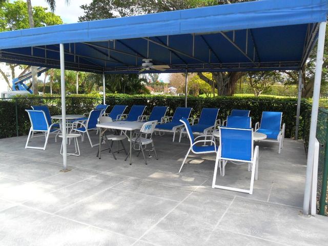 681 S Hollybrook Drive 105, Pembroke Pines, FL 33025