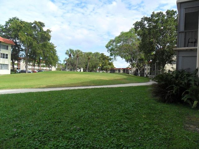 681 S Hollybrook Drive 105, Pembroke Pines, FL 33025