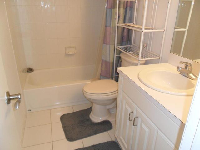 681 S Hollybrook Drive 105, Pembroke Pines, FL 33025