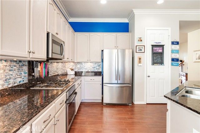 34832 Fairport Way, Yucaipa, CA 92399