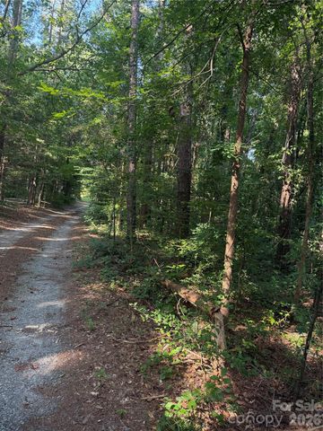 202 Horseshoe Lake Road, Mount Holly, NC 28120