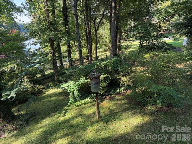 202 Horseshoe Lake Road, Mount Holly, NC 28120