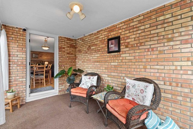 1049 KALFAHS STREET, Neenah, WI 54956