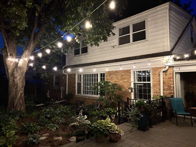 1049 KALFAHS STREET, Neenah, WI 54956