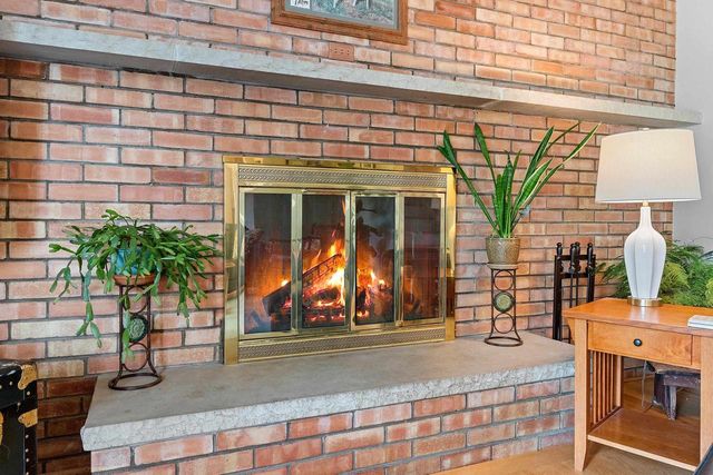 1049 KALFAHS STREET, Neenah, WI 54956