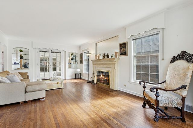 5807 N Bernard Street, Chicago, IL 60659