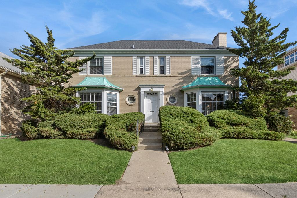 5807 N Bernard Street, Chicago, IL 60659