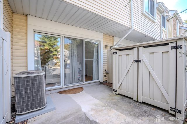 1088 Schmidt Lane, North Brunswick, NJ 08902
