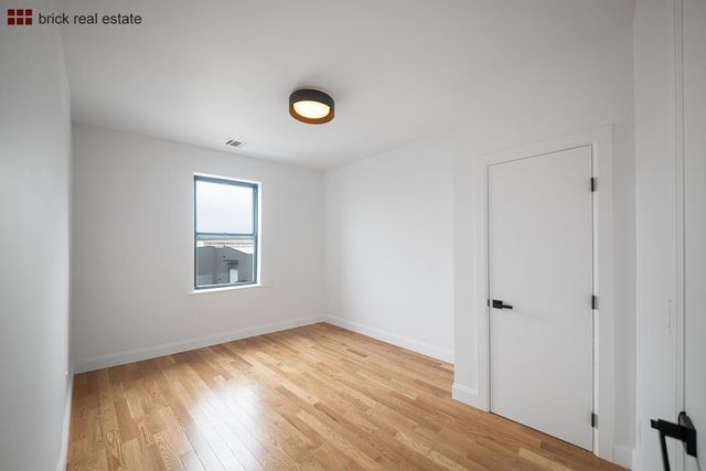 18-60 Flushing Avenue, New York City, NY 11385