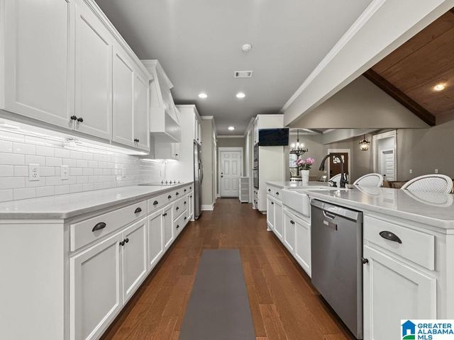 13821 HEMLOCK DRIVE, Northport, AL 35475