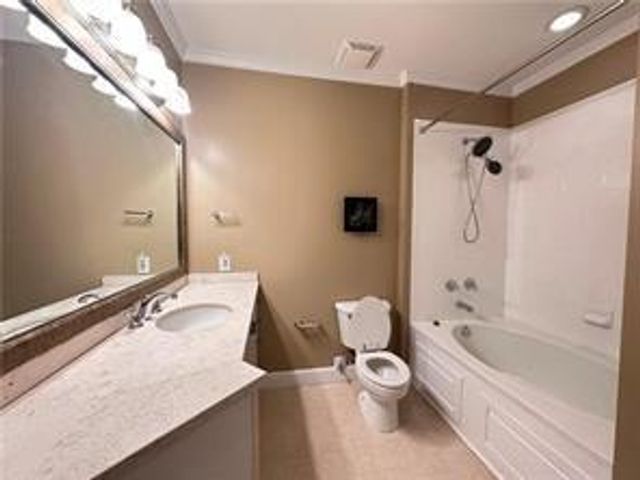 2626 Peachtree Road NW 1007, Atlanta, GA 30305