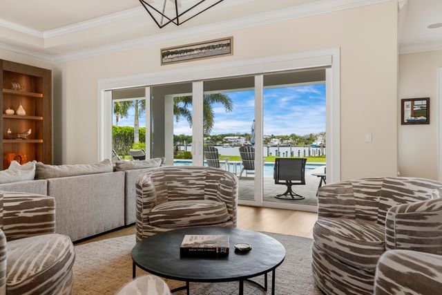 3973 SE Topsail Court, Stuart, FL 34997