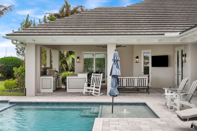 3973 SE Topsail Court, Stuart, FL 34997