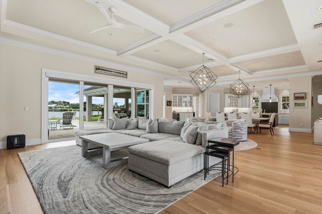3973 SE Topsail Court, Stuart, FL 34997