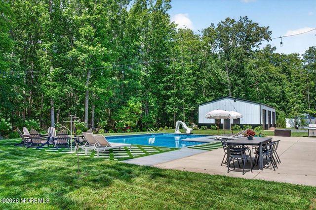 649 Homestead Road, Jackson, NJ 08527
