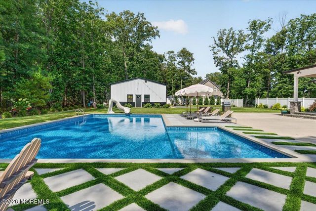 649 Homestead Road, Jackson, NJ 08527