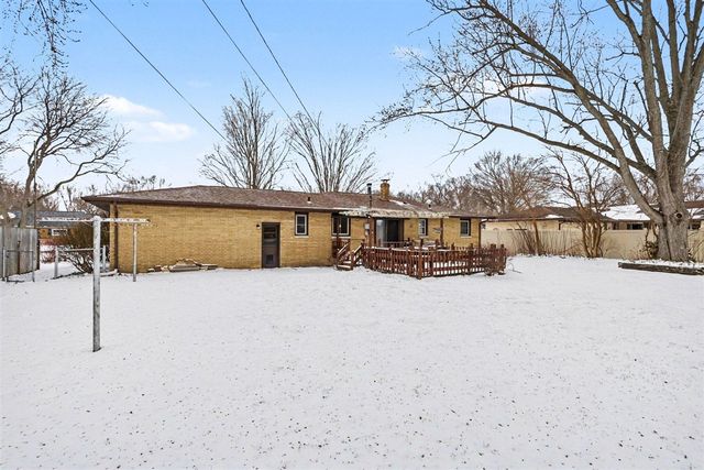 1829 Nash Drive, Saint Joseph, MI 49085