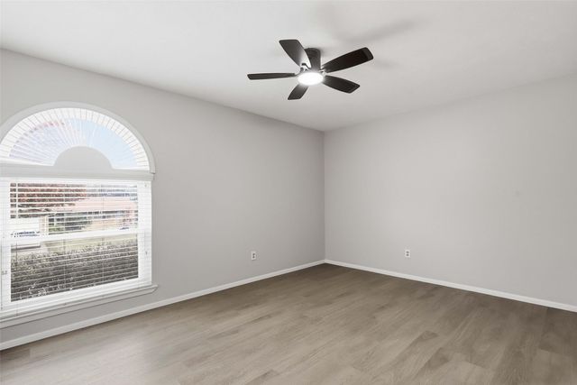 7833 Davenport Avenue, Fort Worth, TX 76116