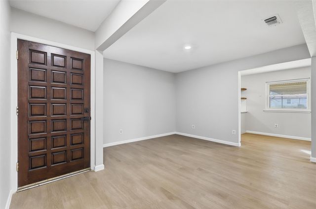 7833 Davenport Avenue, Fort Worth, TX 76116