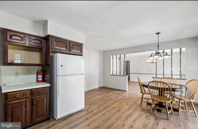 811 MOSS MILL RD, Hammonton, NJ 08037
