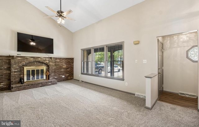 811 MOSS MILL RD, Hammonton, NJ 08037