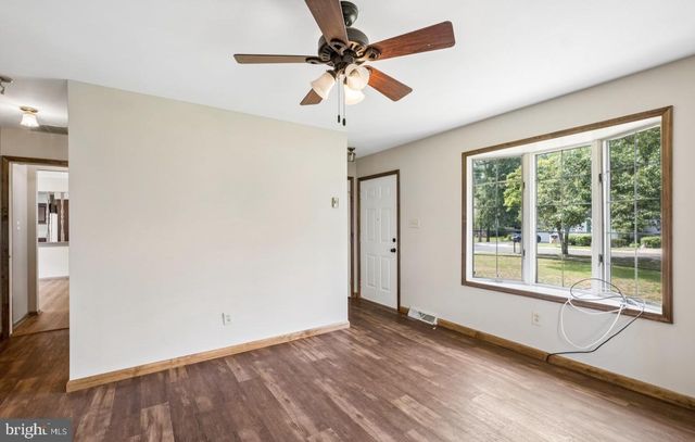 811 MOSS MILL RD, Hammonton, NJ 08037