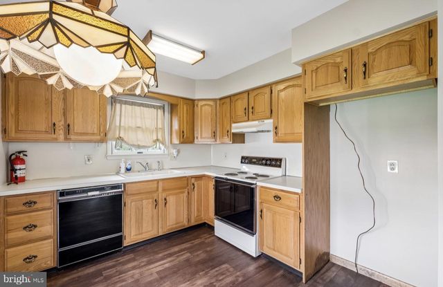 811 MOSS MILL RD, Hammonton, NJ 08037